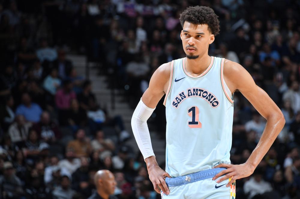 际舞台埋下 际舞台埋下